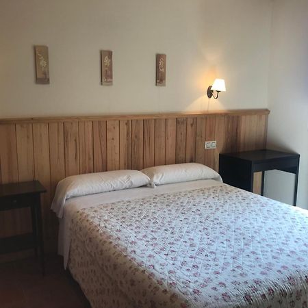 Apartamentos El Jardin Del Poeta Guijo de Granadilla Luaran gambar