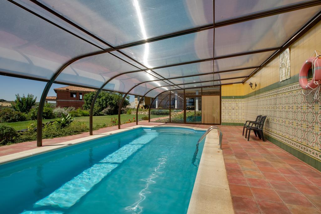 Apartamentos El Jardin Del Poeta Guijo de Granadilla Bilik gambar